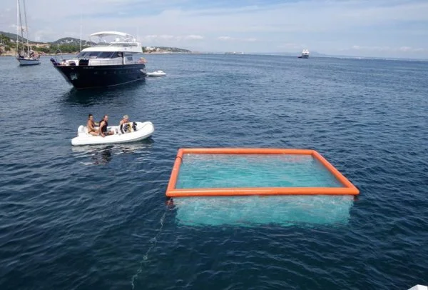 Piscina Anti Medusas small